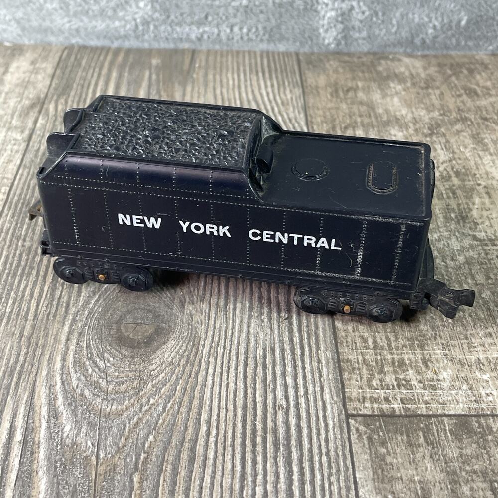 MARX O New York Central 4 Wheel Plastic Engine Tender